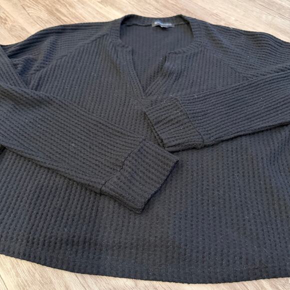 Beyond Yoga Free Style Black V-Neck Pullover Size Small Lightweight Made in USA - Picture 4 of 7